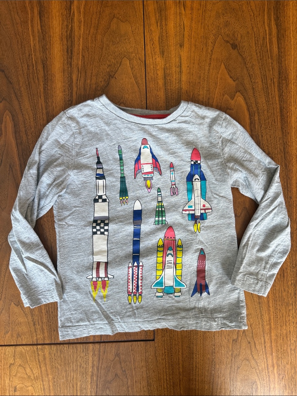 Mini Boden boys long sleeve tee rocketships size 5/6